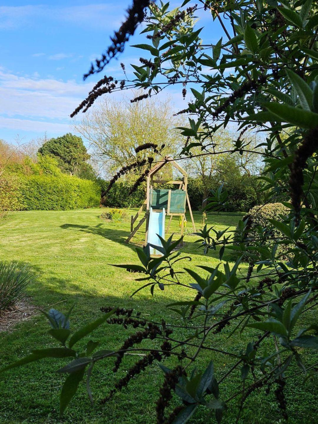 Le Clos Du Clocher Gueudecourt Esterno foto